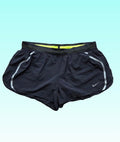 Grade-A: Nike Dri‑Fit dames hardloop short met binnenbroek - kleur zwart/wit - maat M - VINTAGE